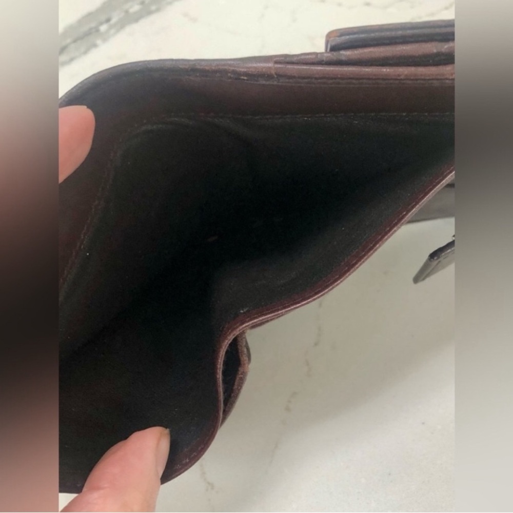Gucci wallet rehab Approximately 5x5 - Picture 7 of 10